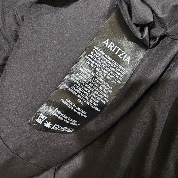 Aritzia The SuperSnug Puff™ Mid Jacket - Picture 11 of 12